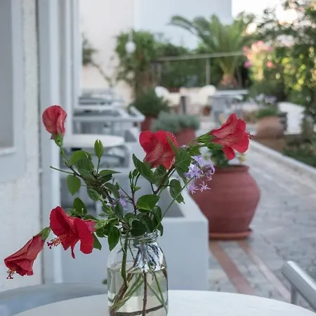 Stefanie * Agia Marina (Crete)